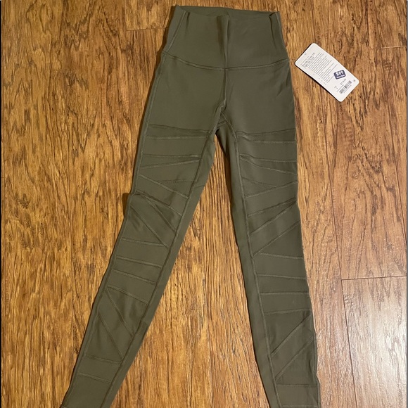 lululemon athletica Pants - Lululemon wunder under tights